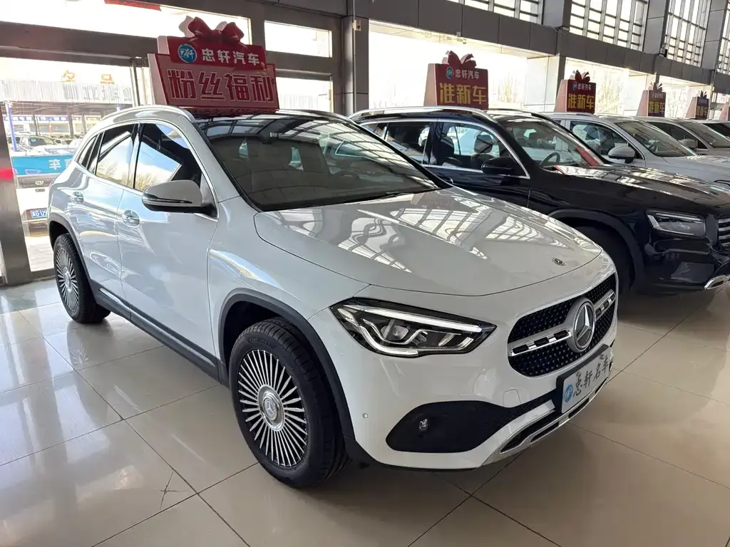 Mercedes-Benz GLA — фото 7