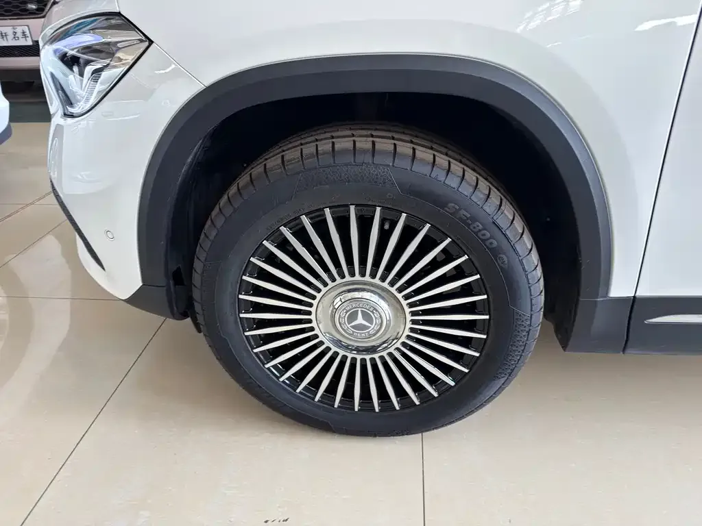 Mercedes-Benz GLA — фото 9