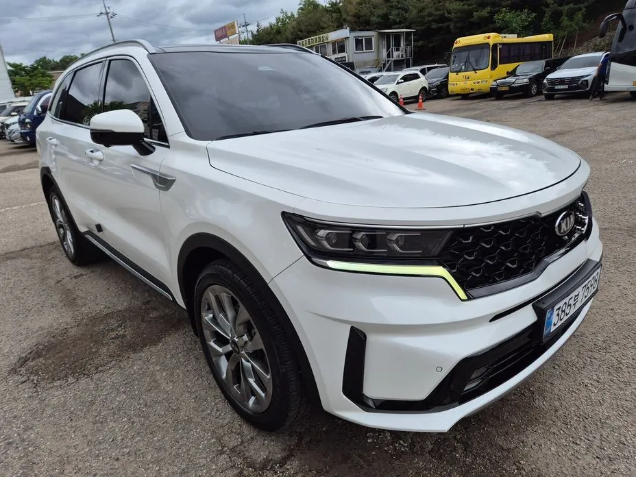 Kia Sorento — фото 1