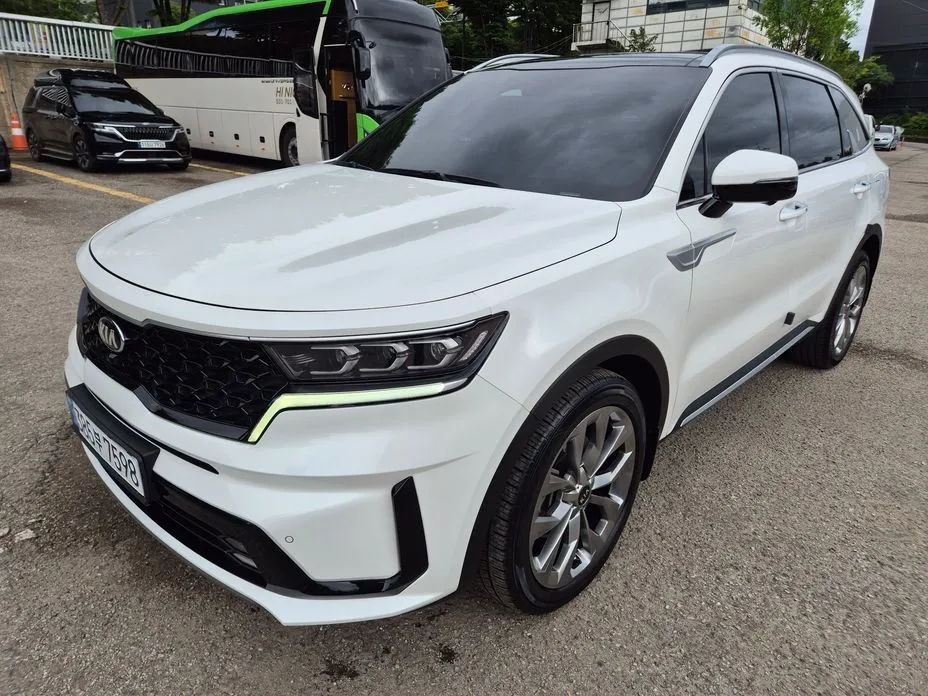 Kia Sorento — фото 7