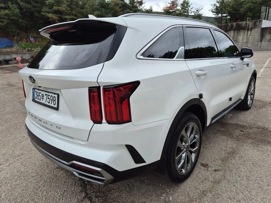 Kia Sorento — фото 3