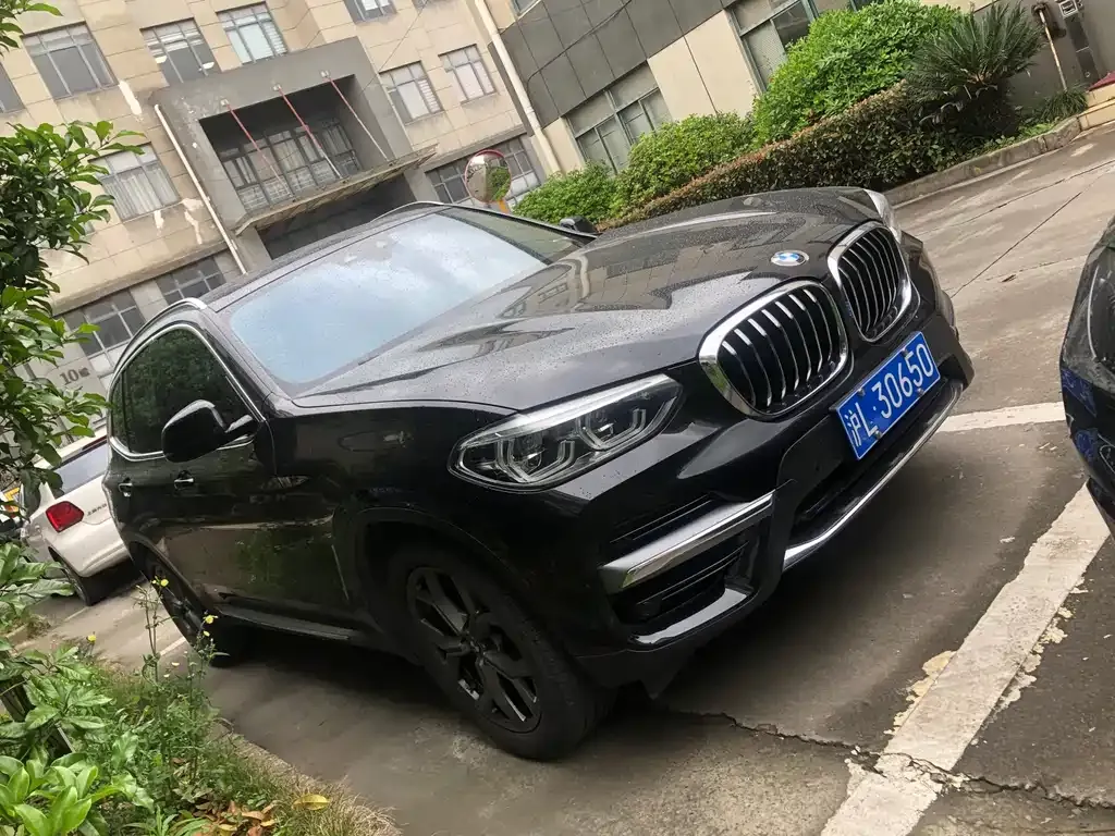 BMW X3 — фото 3