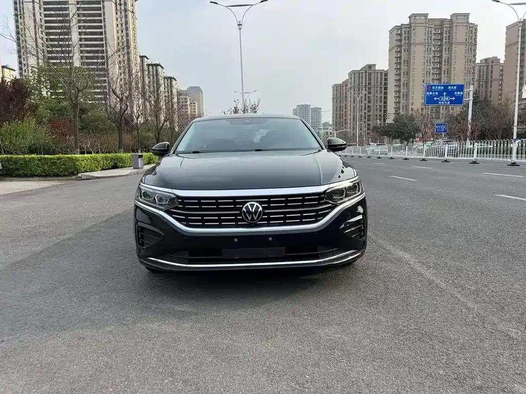 Volkswagen Passat — фото 2
