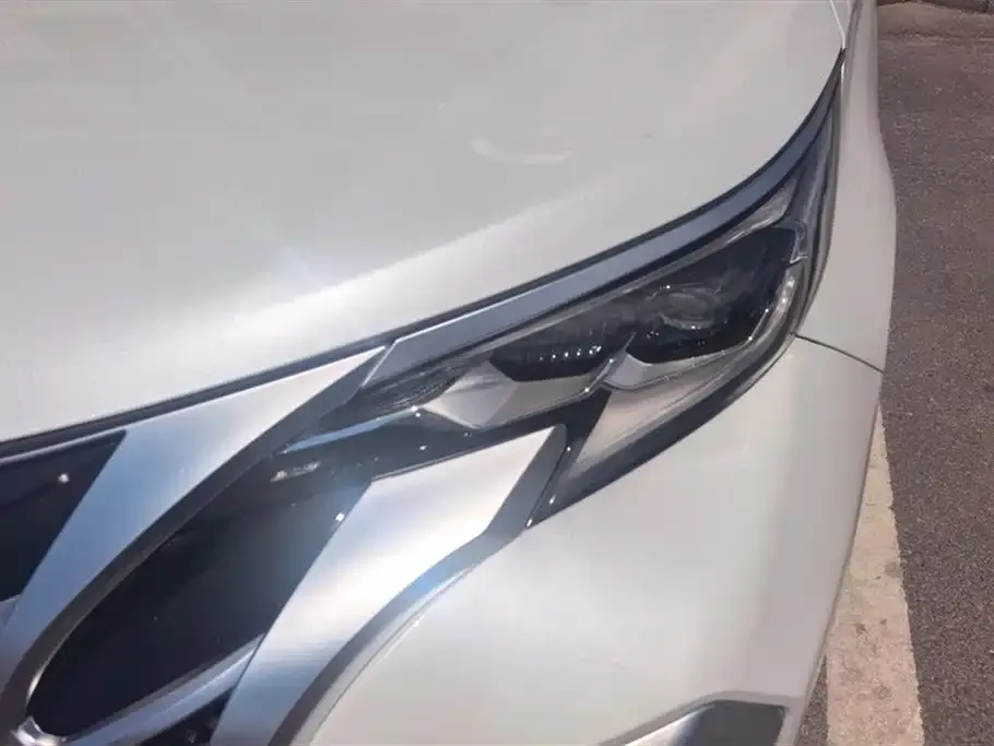 Toyota Sienna — фото 4