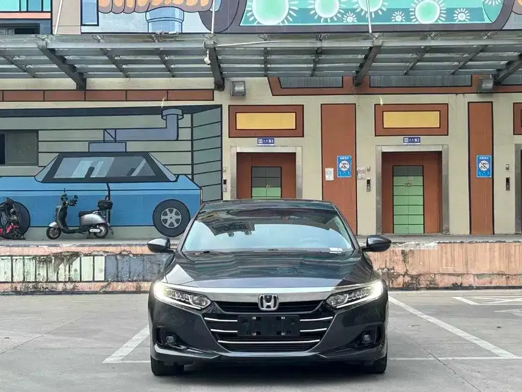 Honda Accord — фото 3