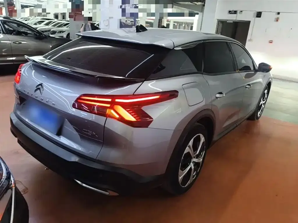 Citroen C5 X 2024 из CN, фото 8