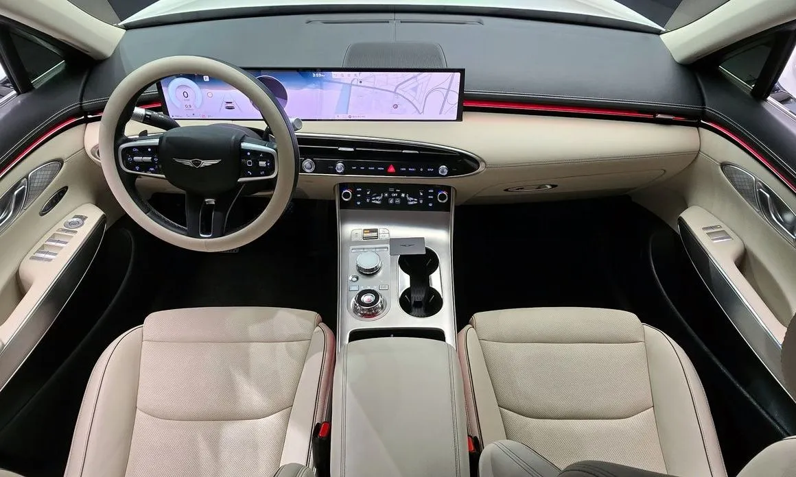Genesis GV70 — фото 2