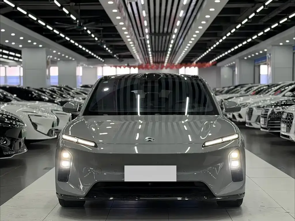 NIO ET5T — фото 7