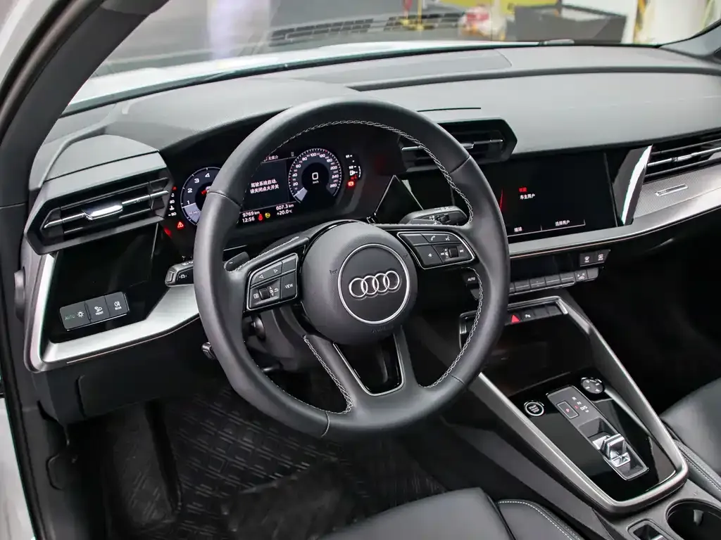 Audi A3 — фото 2