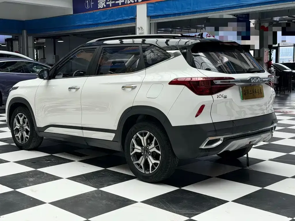 Kia KX3 — фото 10