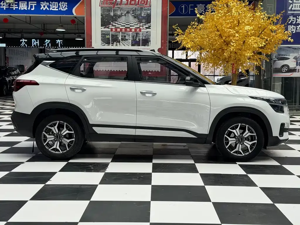 Kia KX3 — фото 4