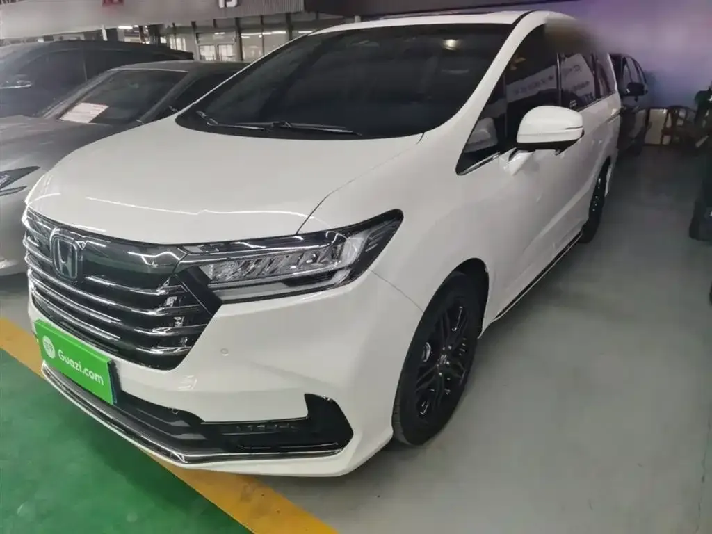Honda Odyssey — фото 1