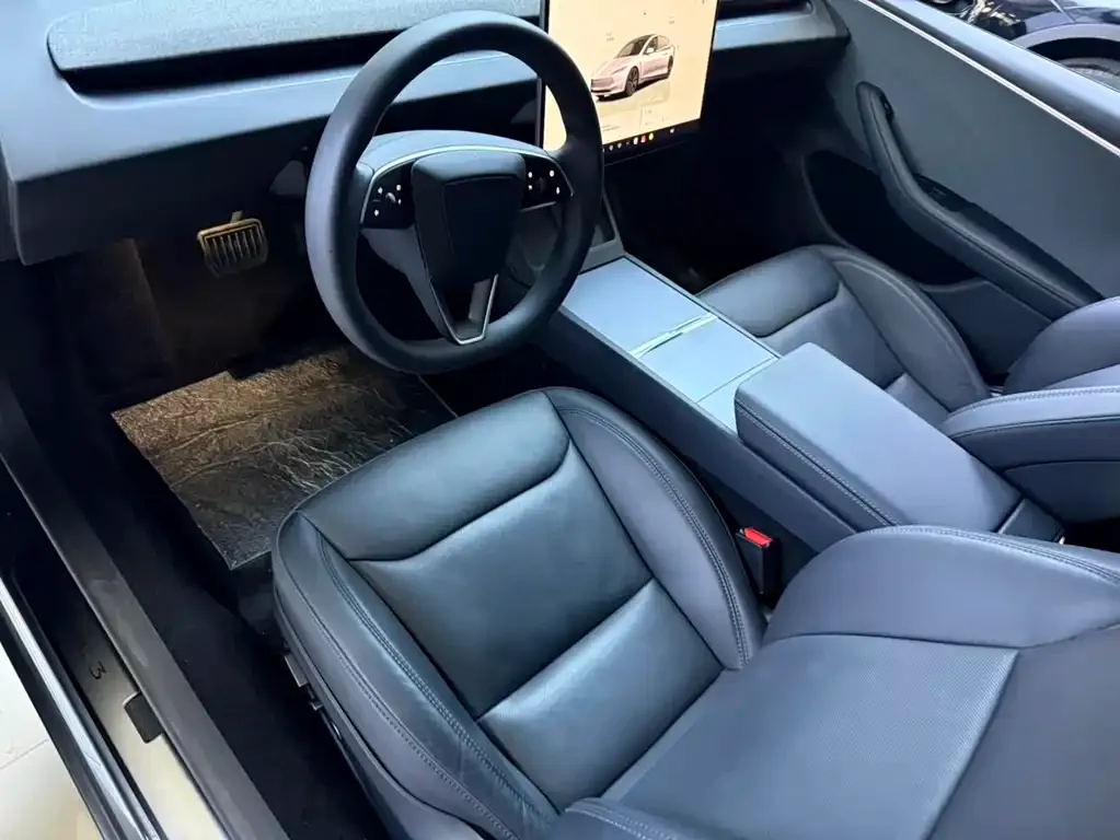 Tesla Model 3 — фото 6