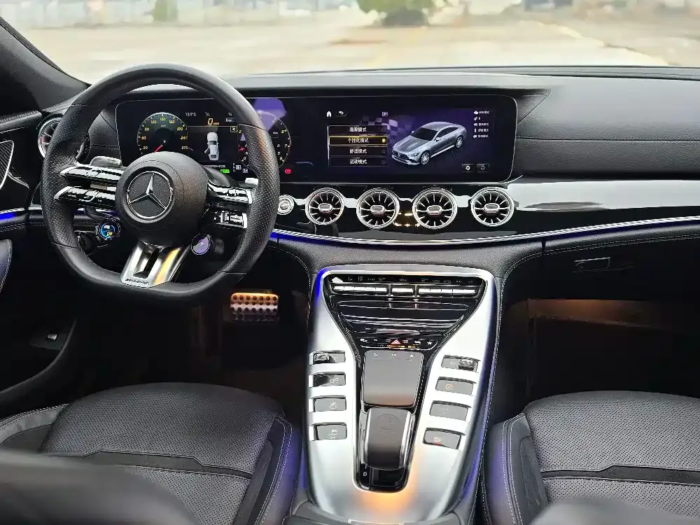 Mercedes-Benz AMG GT — фото 10