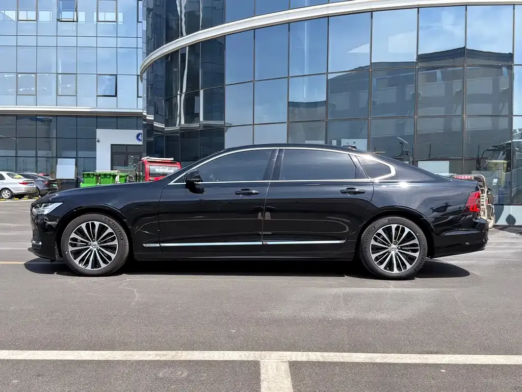 Volvo S90 — фото 7