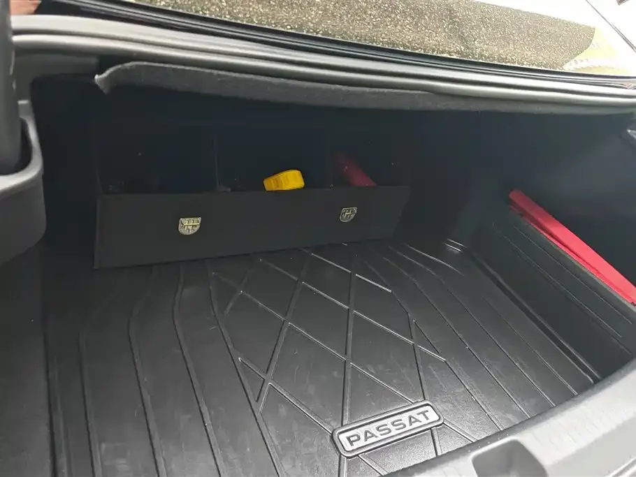 Volkswagen Passat — фото 3