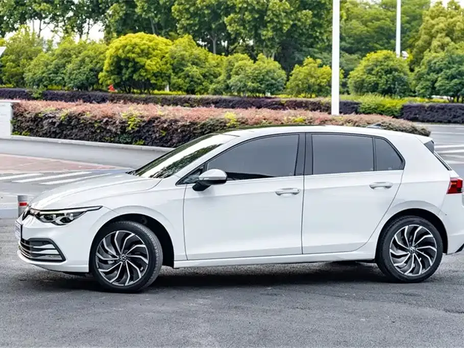 Volkswagen Golf 2022 из CN, фото 5