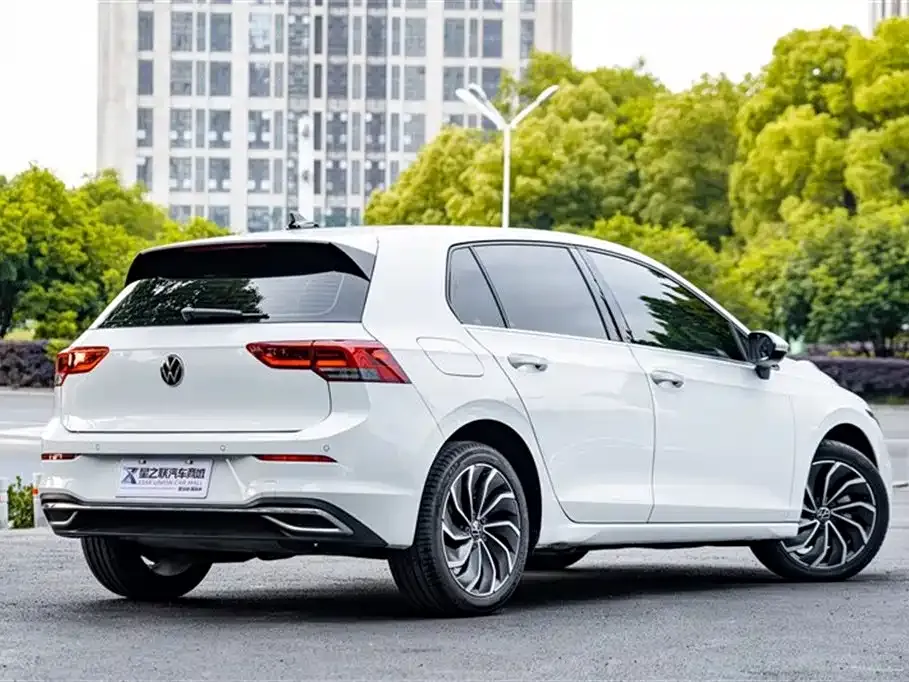 Volkswagen Golf 2022 из CN, фото 7
