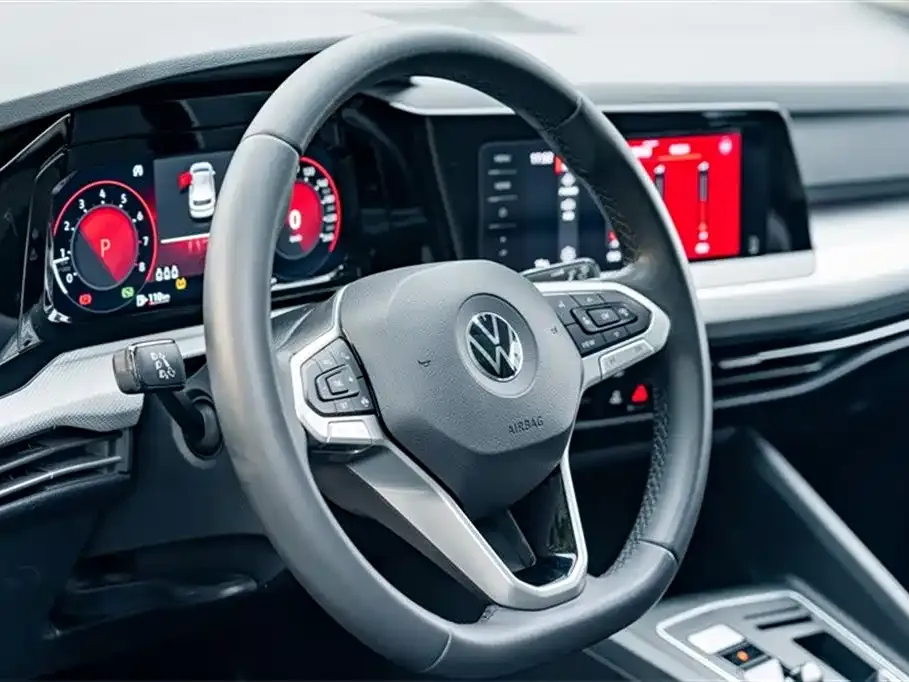 Volkswagen Golf 2022 из CN, фото 6