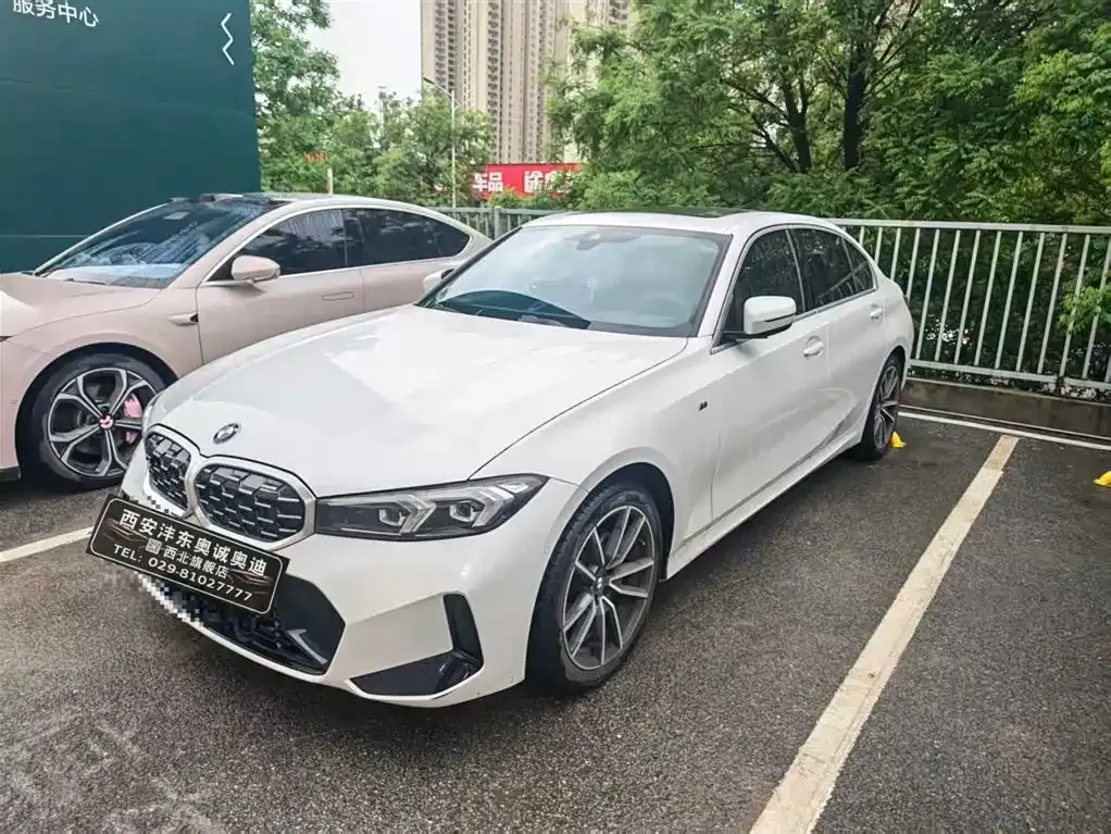 BMW 3 Series 2023 из CN, фото 1