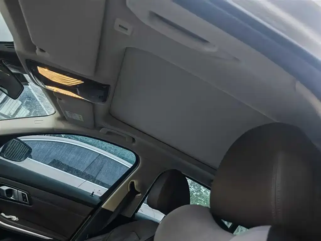 BMW 3 Series 2023 из CN, фото 3