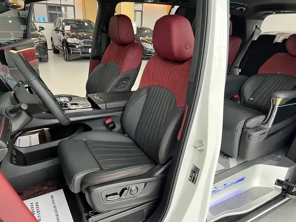 GAC Motor Trumpchi M8 — фото 7