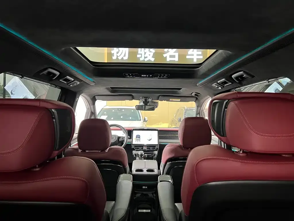 GAC Motor Trumpchi M8 — фото 10