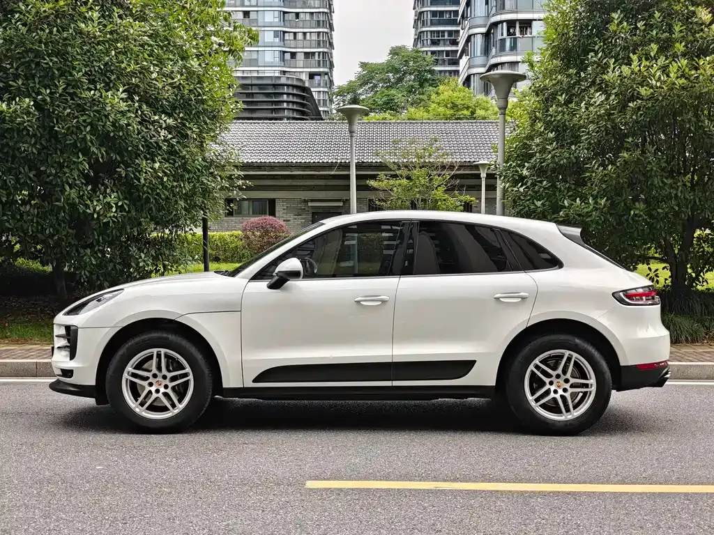 Porsche Macan — фото 6