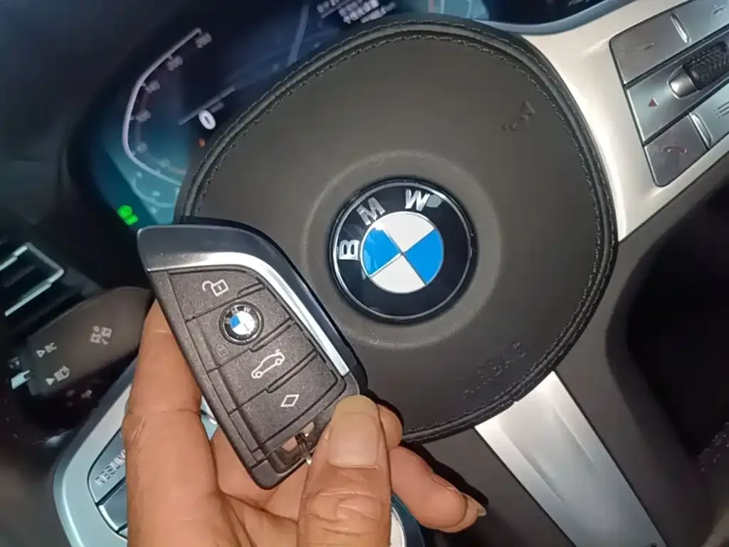 BMW X3 — фото 10