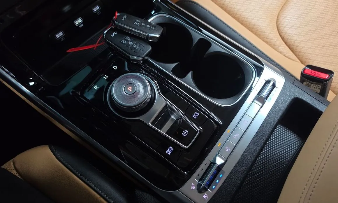 Kia Carnival 2023 из KR, фото 3