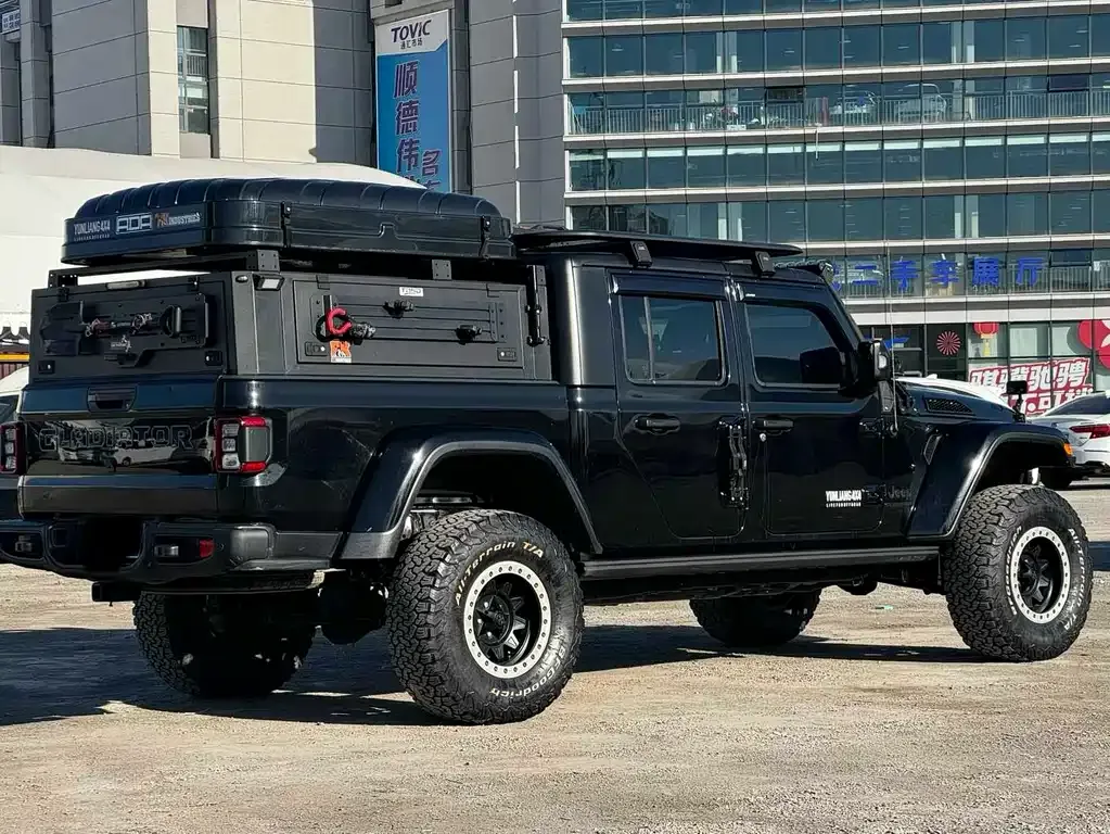 Jeep Gladiator — фото 8
