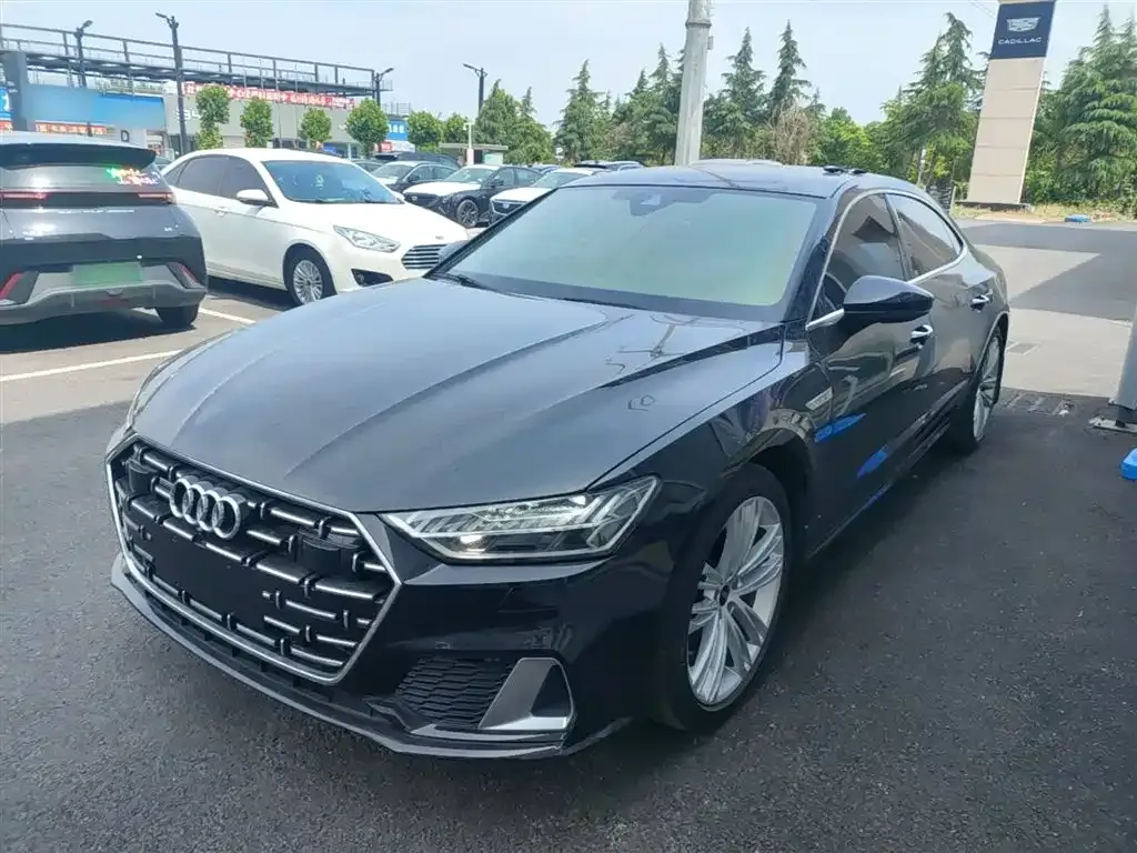 Audi A7L — фото 8