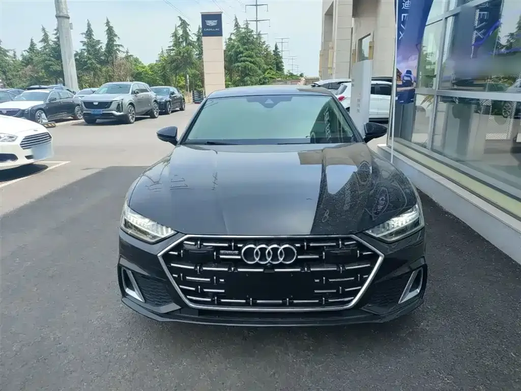 Audi A7L — фото 5