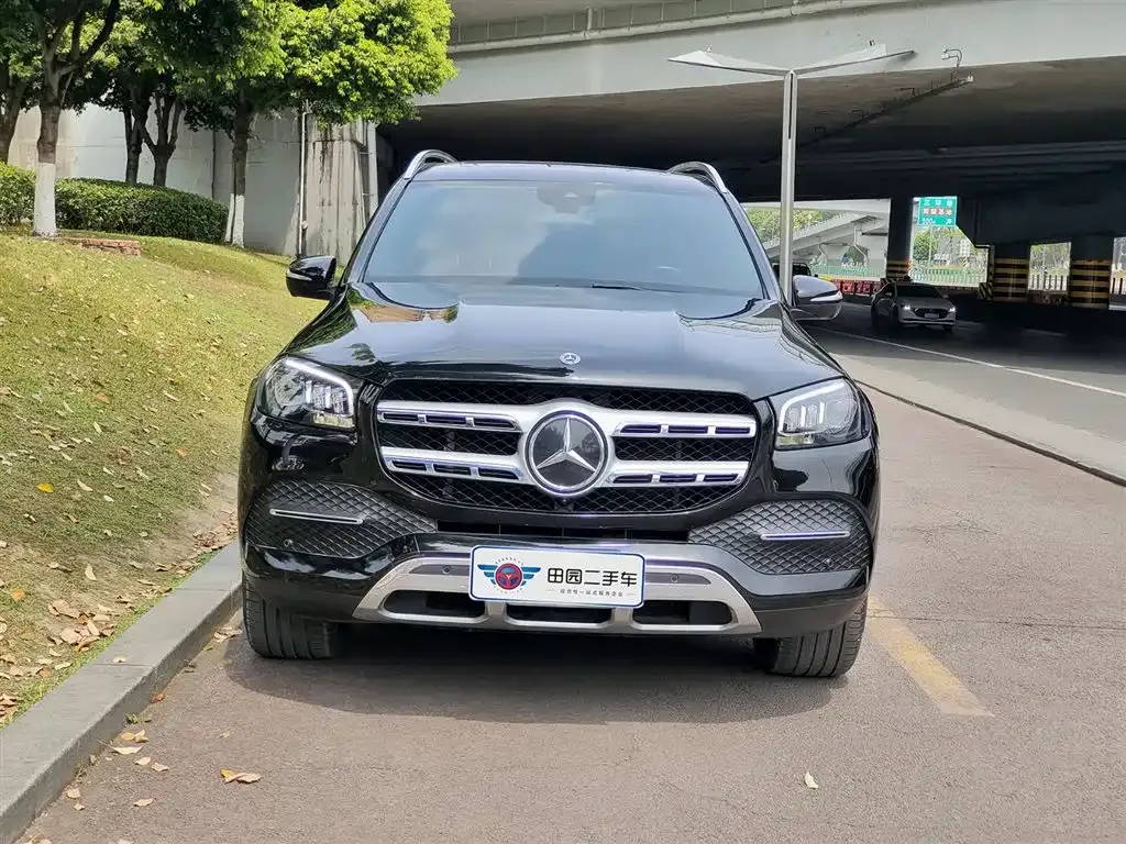 Mercedes-Benz GLS — фото 6