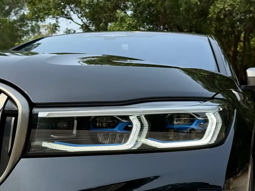 BMW 7 Series — фото 4