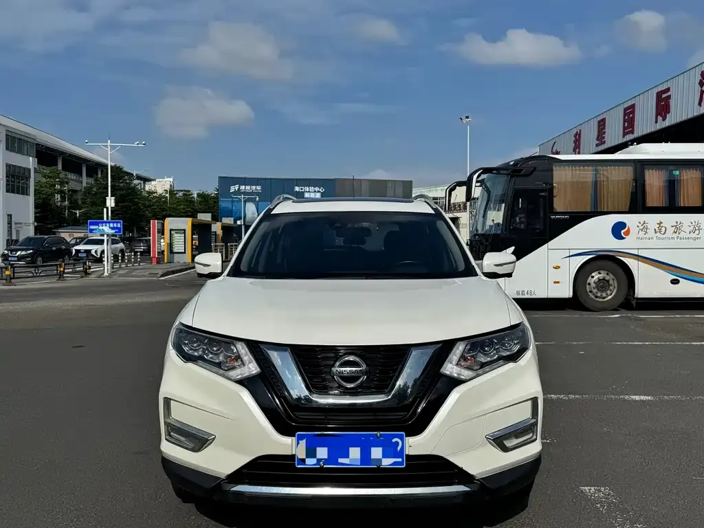 Nissan X-Trail 2021 из CN, фото 2