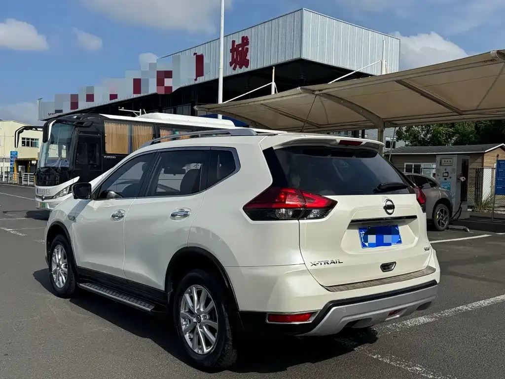 Nissan X-Trail 2021 из CN, фото 3