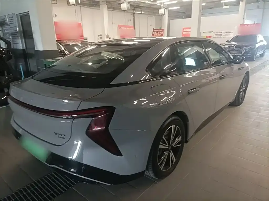 Hongqi EH7 2025 из CN, фото 2