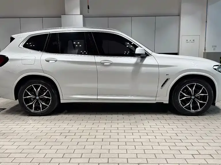 BMW X3 — фото 2
