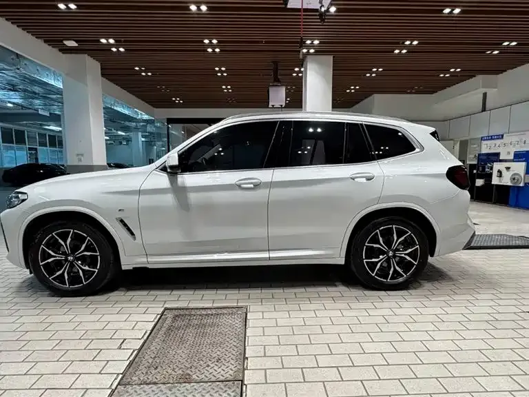 BMW X3 — фото 8