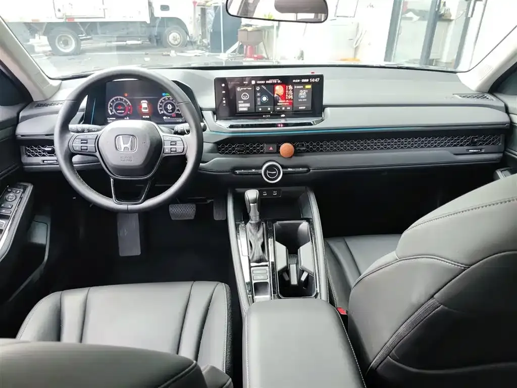 Honda Accord — фото 2