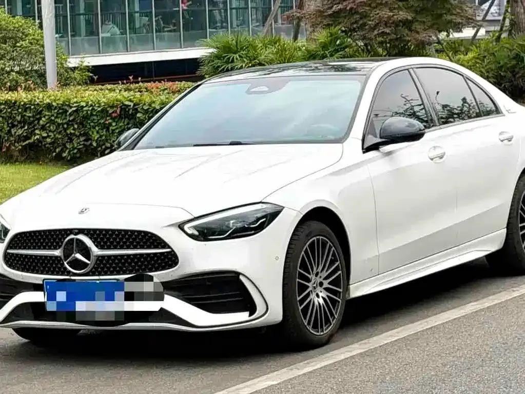 Mercedes-Benz C-Class — фото 1