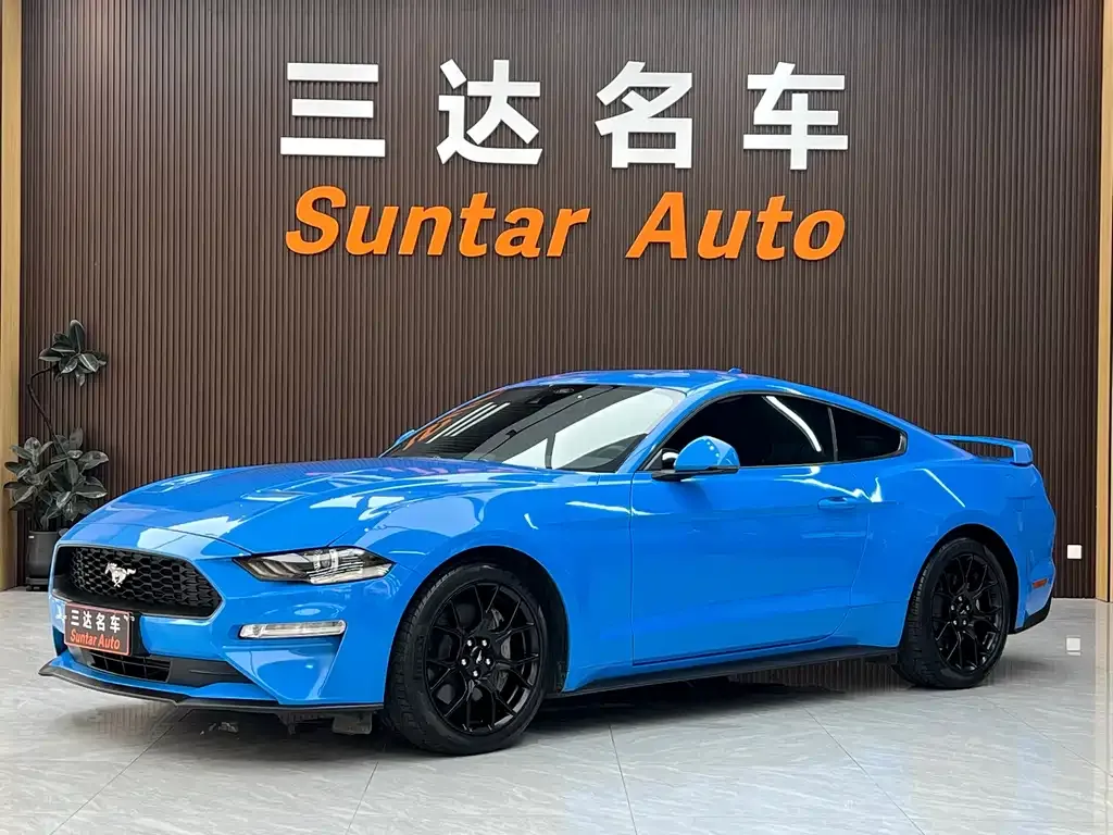 Ford Mustang 2023 из CN, фото 1