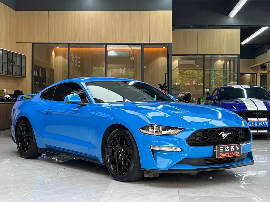 Ford Mustang 2023 из CN, фото 2
