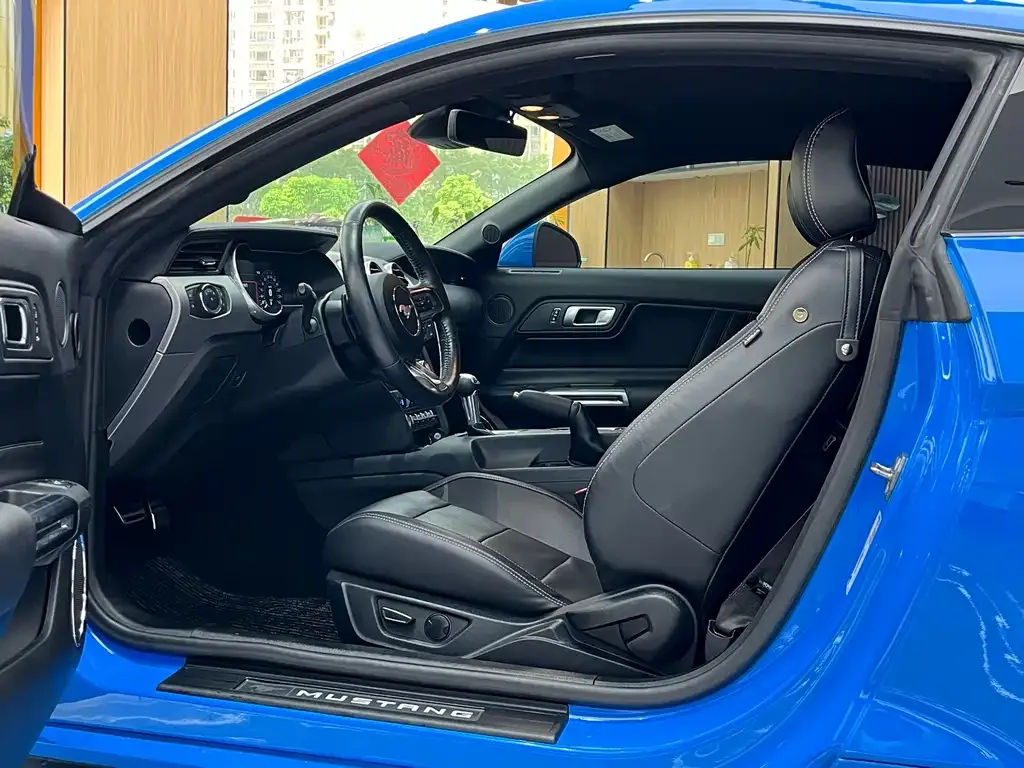 Ford Mustang 2023 из CN, фото 4