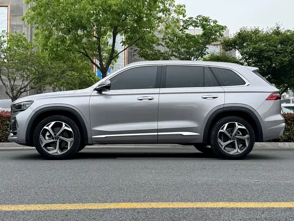 Geely Xingyue L — фото 10