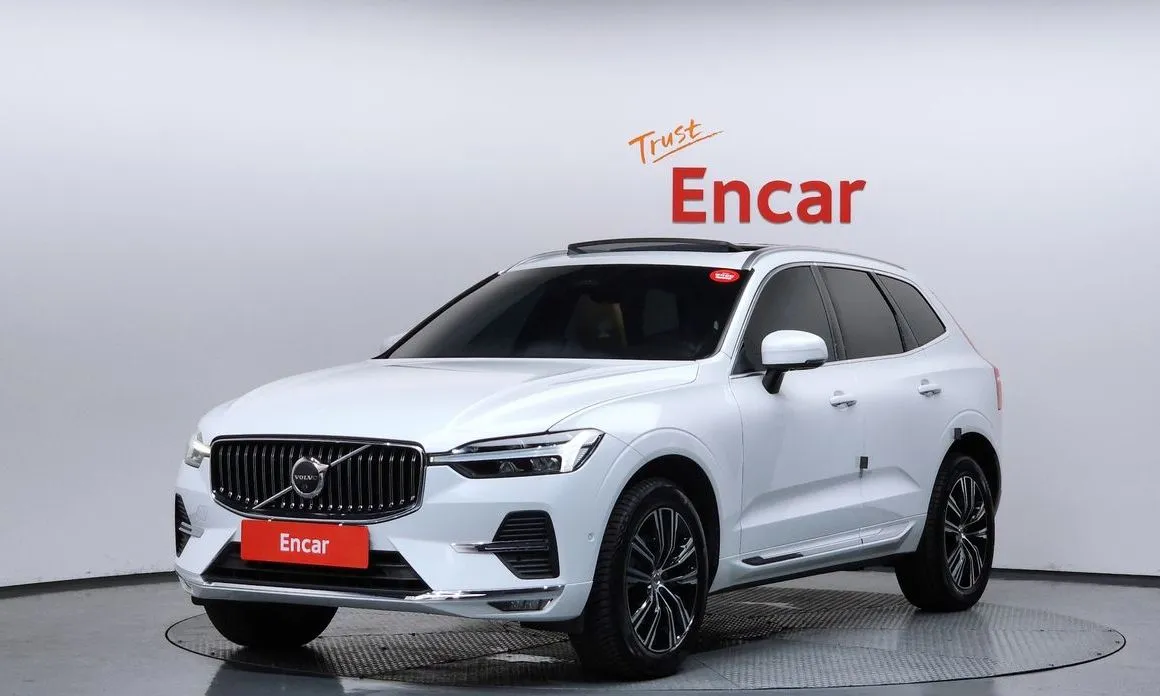 Volvo XC60 — фото 1