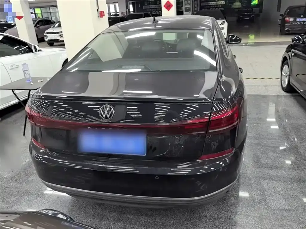 Volkswagen Passat — фото 2