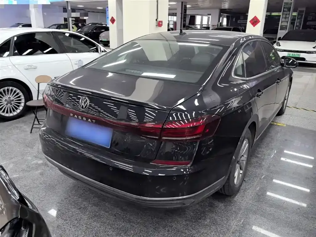 Volkswagen Passat — фото 7