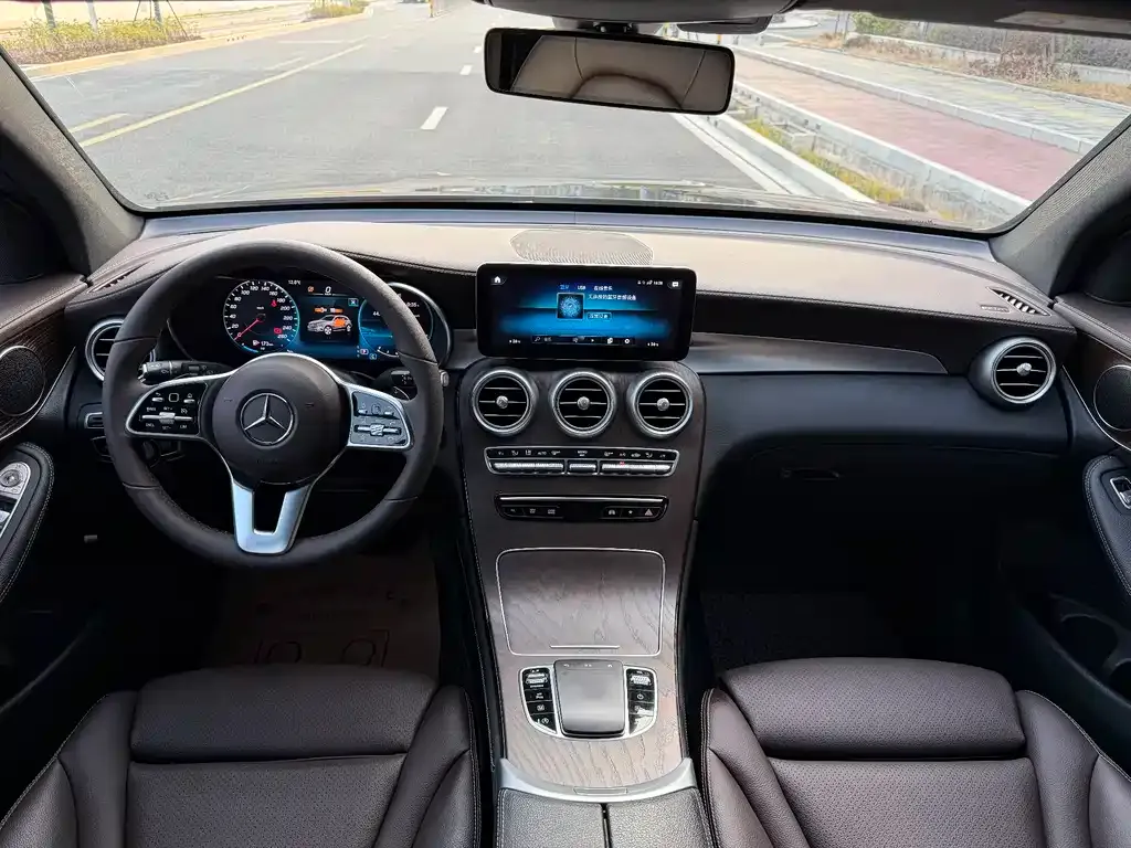 Mercedes-Benz GLC 2021 из CN, фото 8
